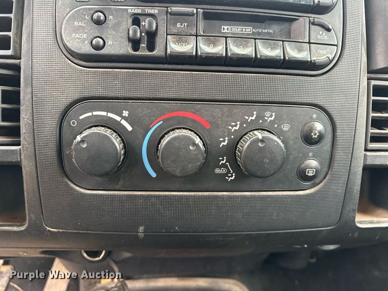 image for item DP3269 2001 Dodge Dakota Quad Cab pickup truck