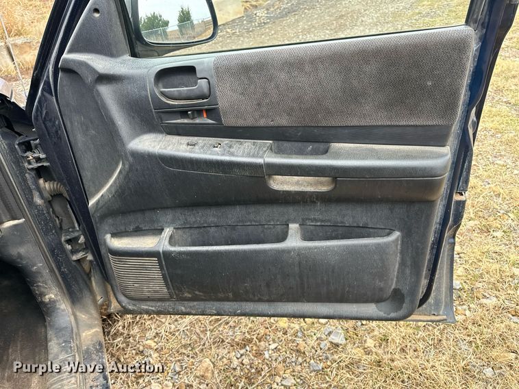 image for item DP3269 2001 Dodge Dakota Quad Cab pickup truck