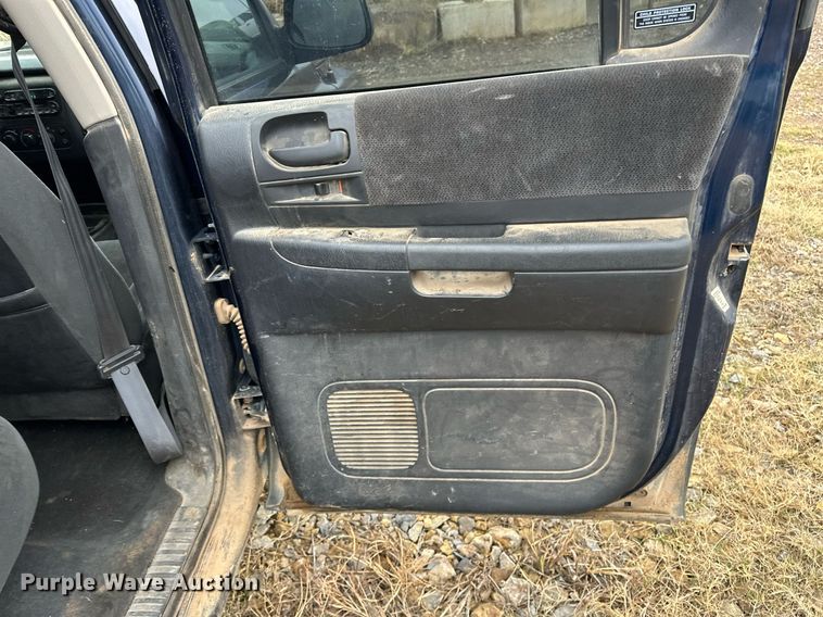 image for item DP3269 2001 Dodge Dakota Quad Cab pickup truck