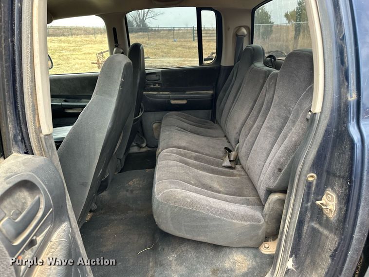 image for item DP3269 2001 Dodge Dakota Quad Cab pickup truck