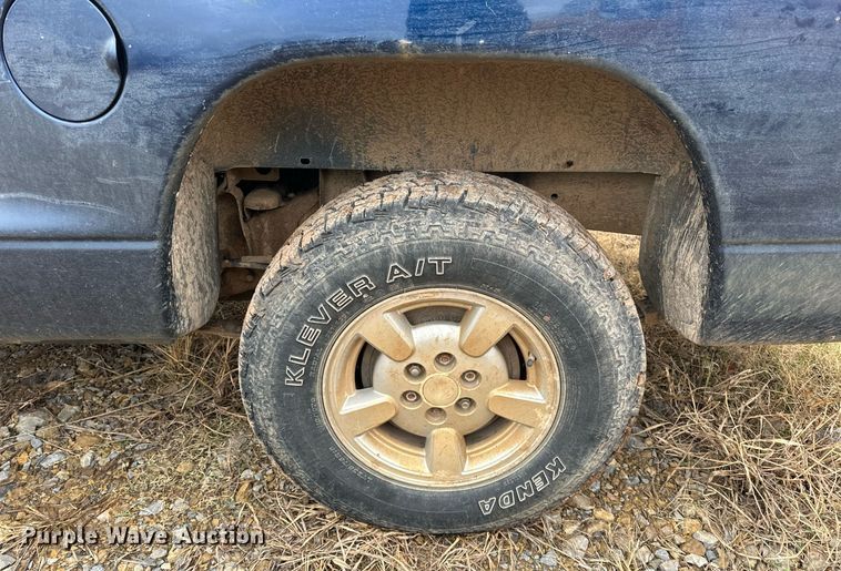 image for item DP3269 2001 Dodge Dakota Quad Cab pickup truck