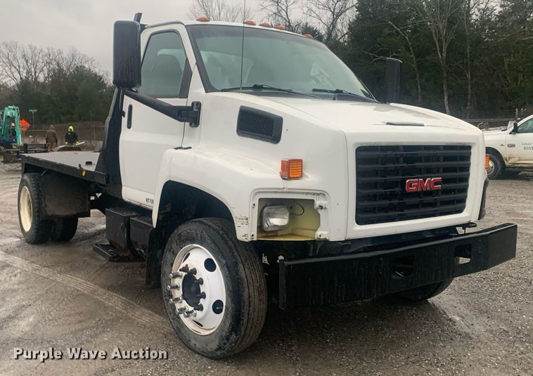 image for item DP8812 2003 GMC C6C042 flatbed truck