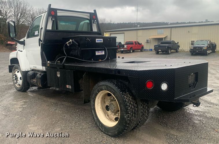 image for item DP8812 2003 GMC C6C042 flatbed truck