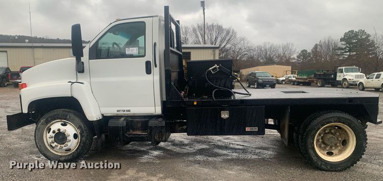 image for item DP8812 2003 GMC C6C042 flatbed truck