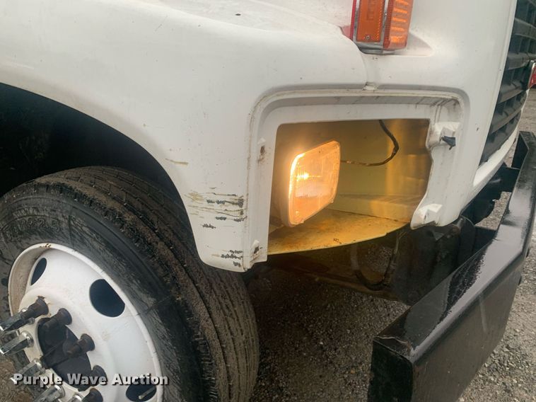 image for item DP8812 2003 GMC C6C042 flatbed truck