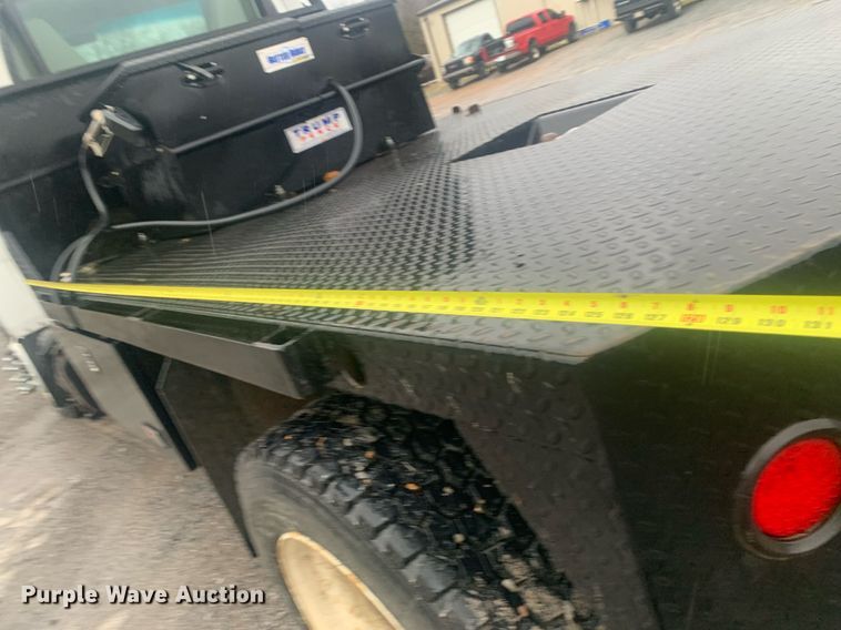 image for item DP8812 2003 GMC C6C042 flatbed truck