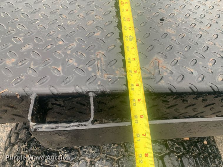 image for item DP8812 2003 GMC C6C042 flatbed truck