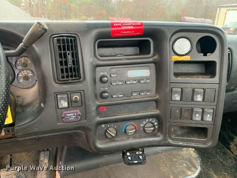 image for item DP8812 2003 GMC C6C042 flatbed truck