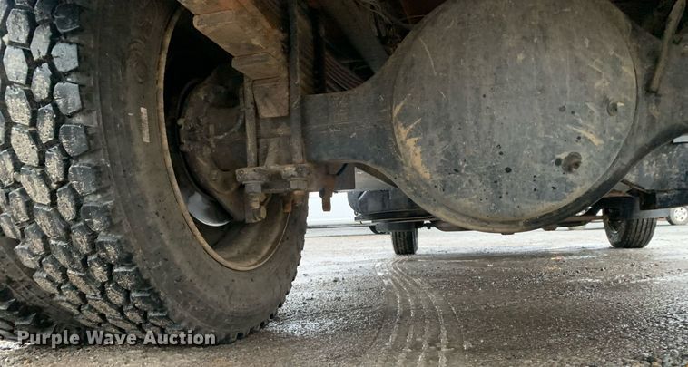 image for item DP8812 2003 GMC C6C042 flatbed truck