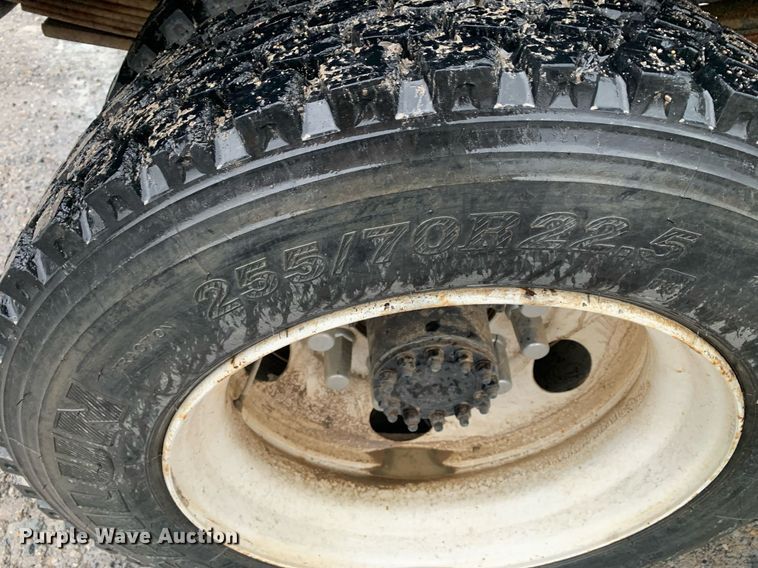 image for item DP8812 2003 GMC C6C042 flatbed truck