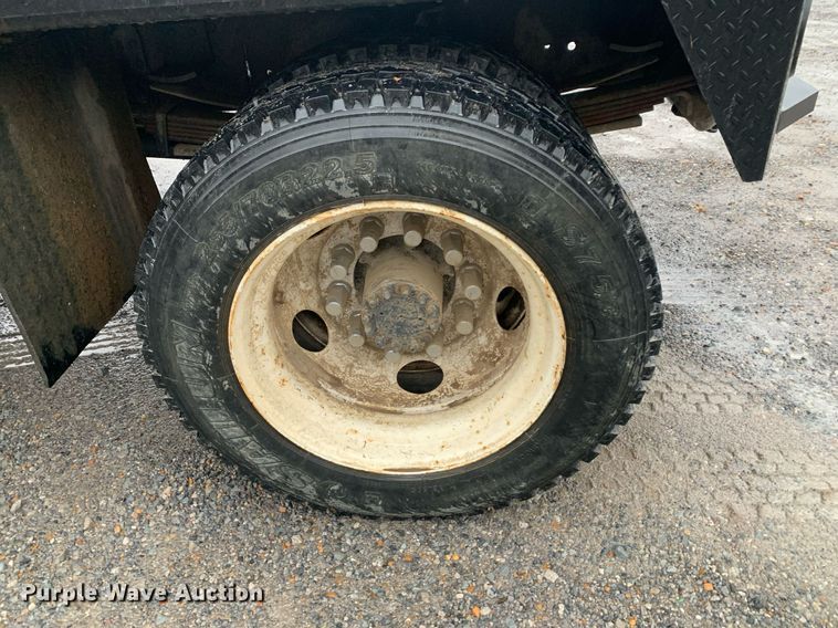 image for item DP8812 2003 GMC C6C042 flatbed truck