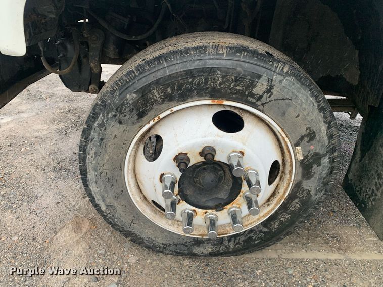 image for item DP8812 2003 GMC C6C042 flatbed truck