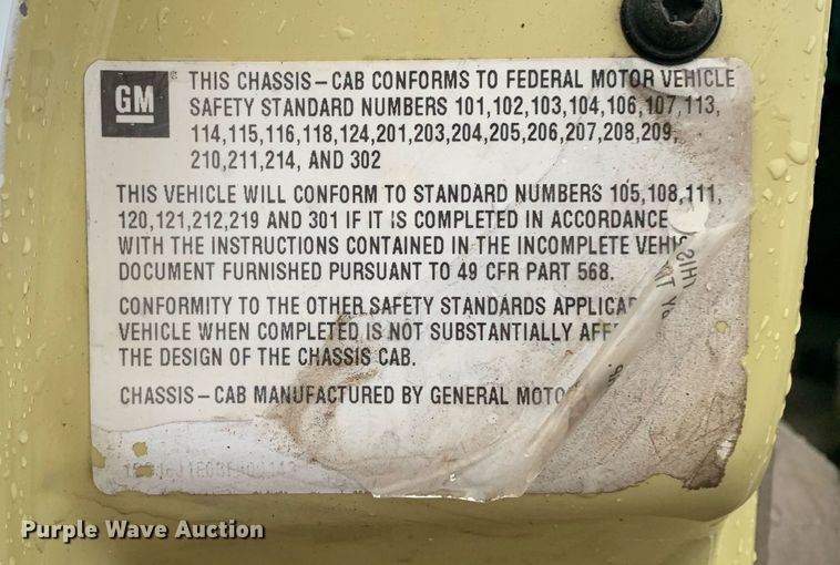 image for item DP8812 2003 GMC C6C042 flatbed truck