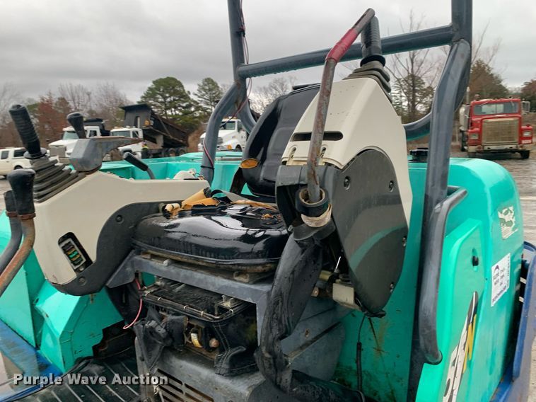 image for item DP8814 2005 IHI 55N2 mini excavator