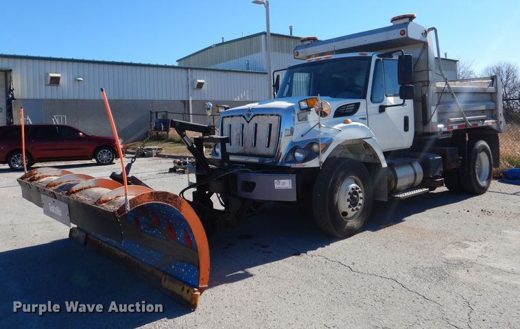 image for item DR5895 2012 International Workstar dump truck