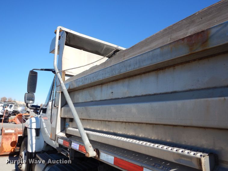 image for item DR5895 2012 International Workstar dump truck