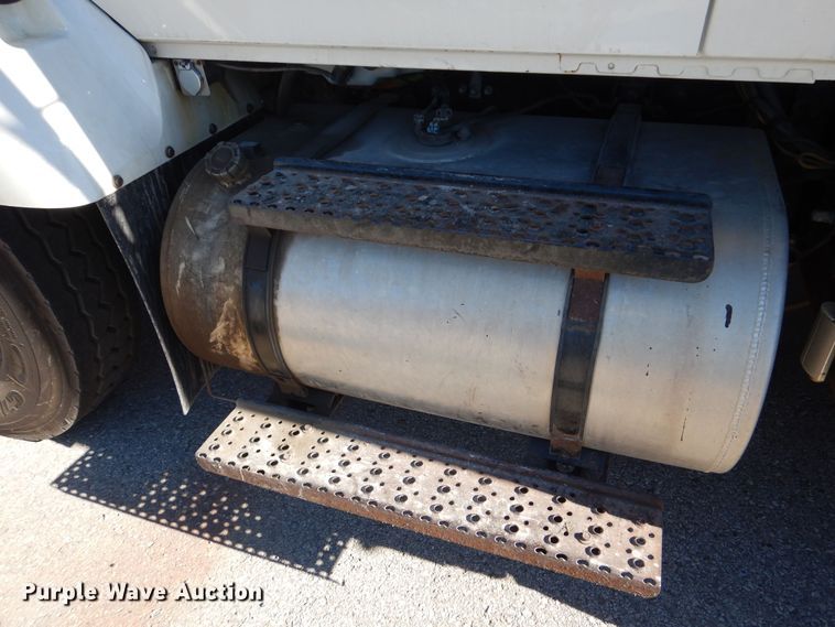 image for item DR5895 2012 International Workstar dump truck