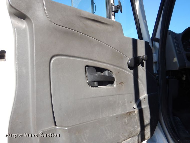 image for item DR5895 2012 International Workstar dump truck