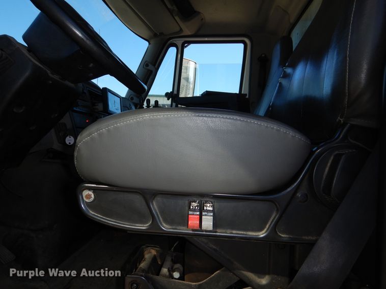 image for item DR5895 2012 International Workstar dump truck