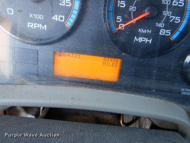 image for item DR5895 2012 International Workstar dump truck