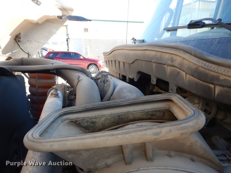 image for item DR5895 2012 International Workstar dump truck