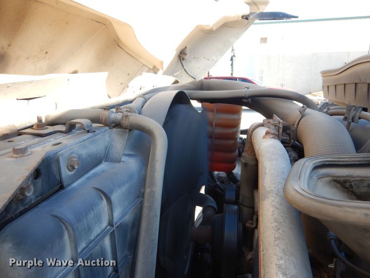 image for item DR5895 2012 International Workstar dump truck