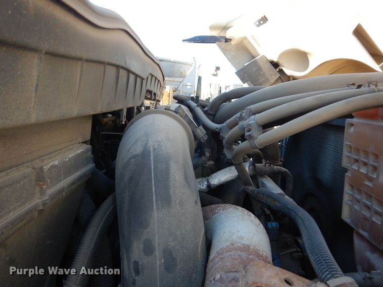 image for item DR5895 2012 International Workstar dump truck