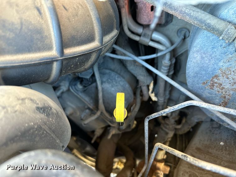 image for item EK9913 2004 Ford E-350 Super Duty van