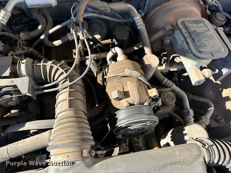 image for item EK9914 1994 GMC Sonoma pickup truck