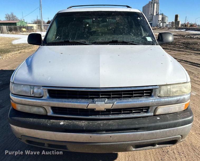 image for item EK9915 2001 Chevrolet Suburban SUV