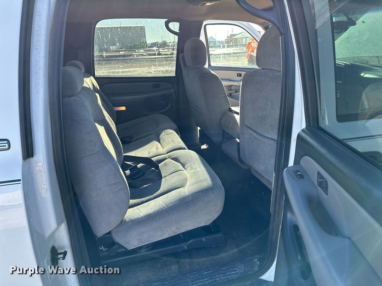 image for item EK9915 2001 Chevrolet Suburban SUV