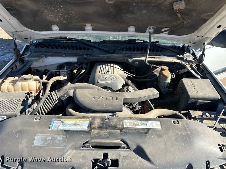 image for item EK9915 2001 Chevrolet Suburban SUV