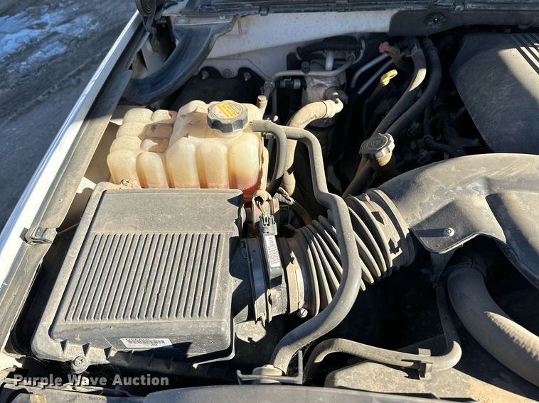 image for item EK9915 2001 Chevrolet Suburban SUV