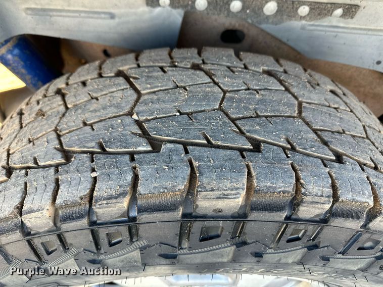 image for item EK9915 2001 Chevrolet Suburban SUV