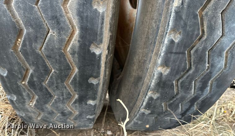 image for item IB9287 1958 Fruehauf tank trailer