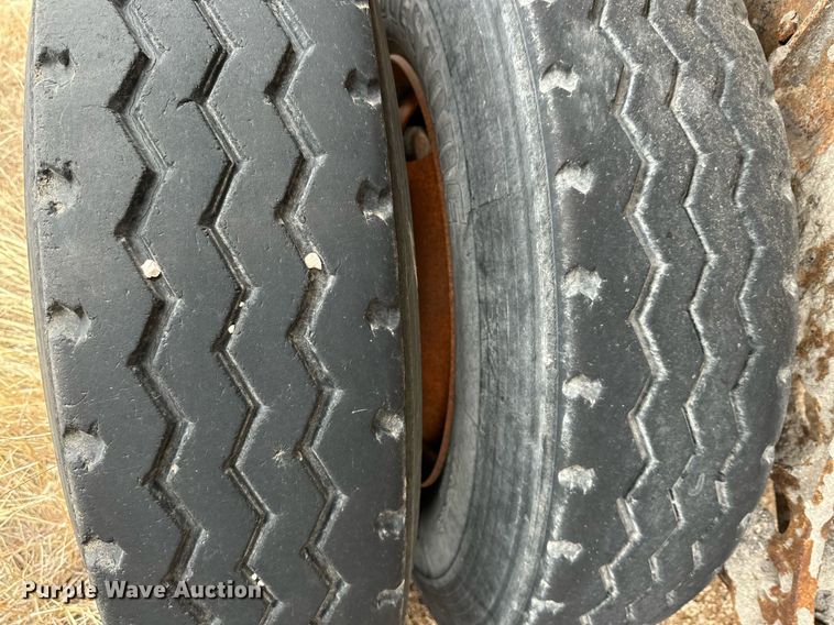 image for item IB9287 1958 Fruehauf tank trailer