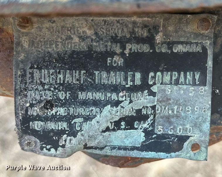 image for item IB9287 1958 Fruehauf tank trailer