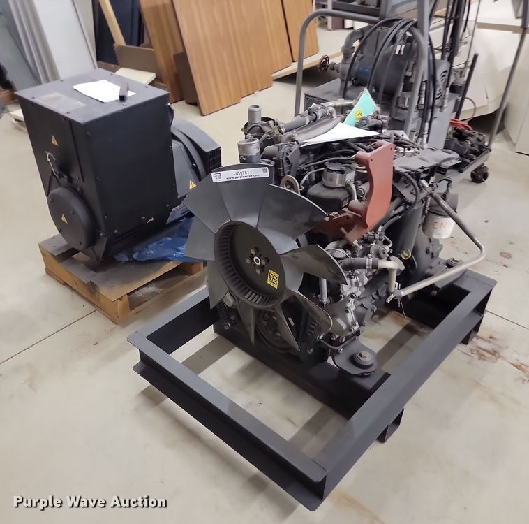 image for item JG9751 Skid steer engine
