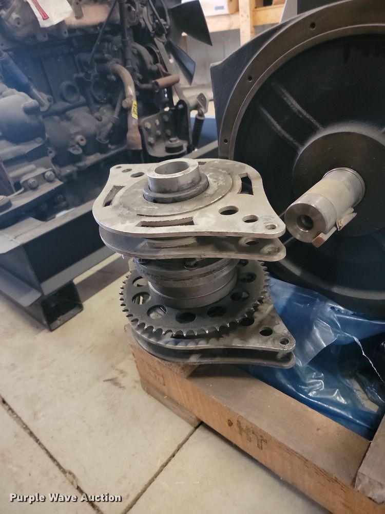 image for item JG9751 Skid steer engine