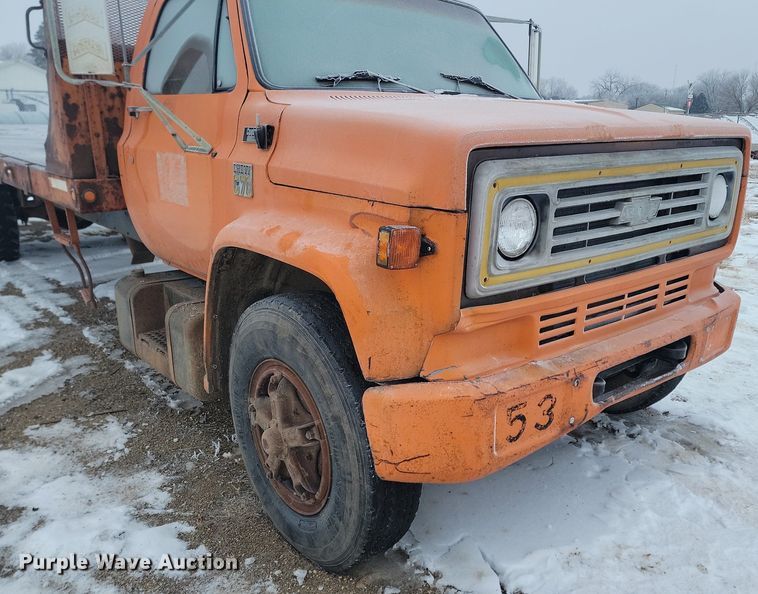 image for item KT9631 1979 Chevrolet  C60  flatbed truck