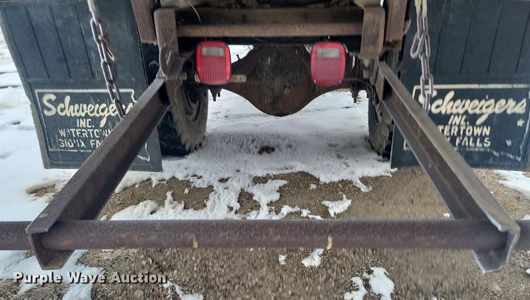 image for item KT9631 1979 Chevrolet  C60  flatbed truck