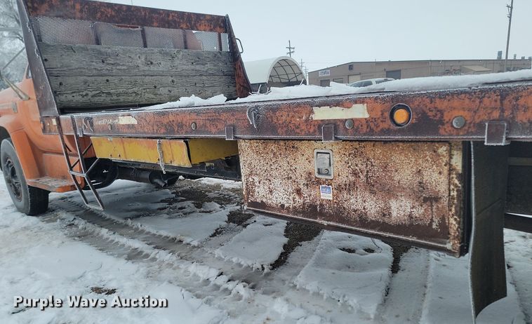 image for item KT9631 1979 Chevrolet  C60  flatbed truck