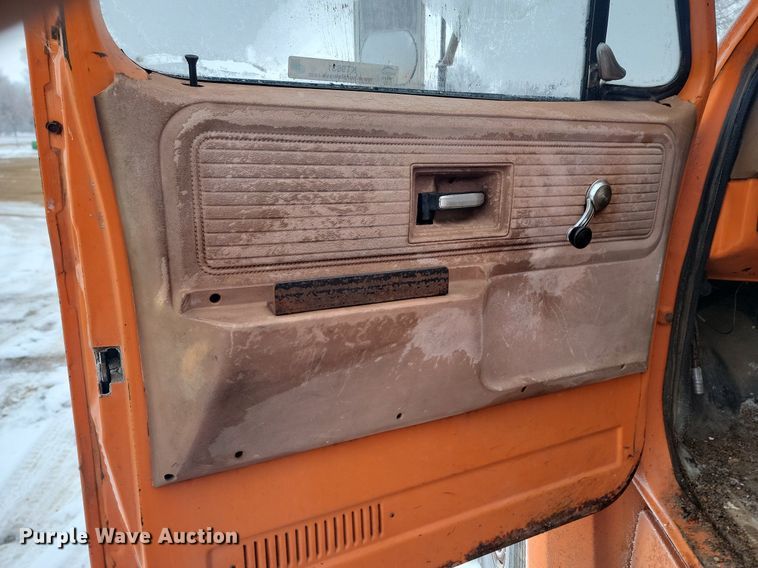 image for item KT9631 1979 Chevrolet  C60  flatbed truck