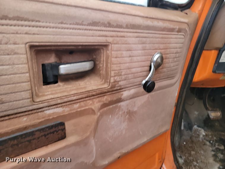 image for item KT9631 1979 Chevrolet  C60  flatbed truck