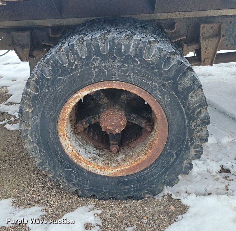 image for item KT9631 1979 Chevrolet  C60  flatbed truck