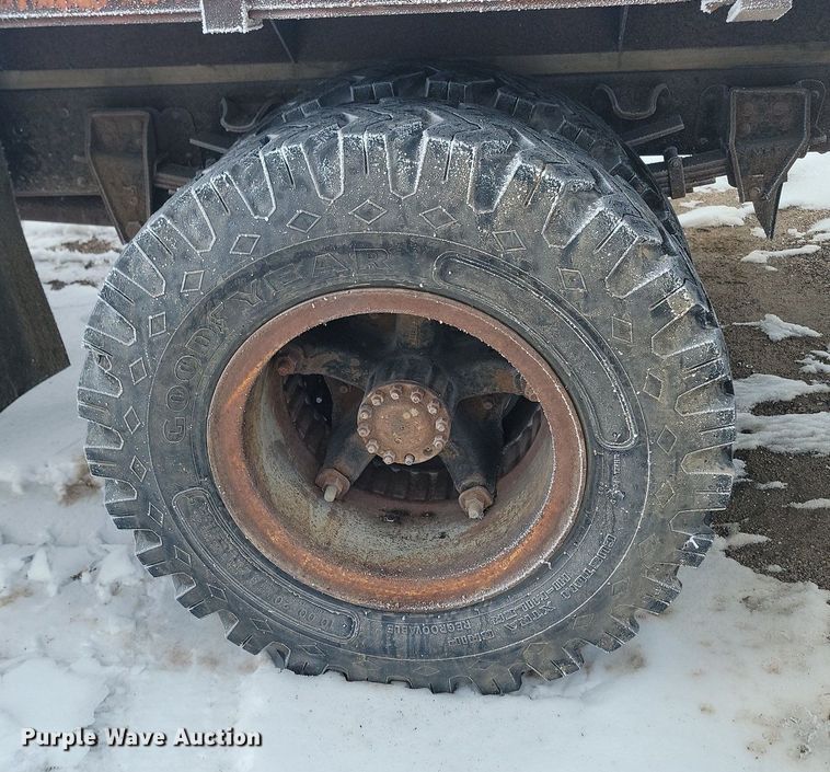 image for item KT9631 1979 Chevrolet  C60  flatbed truck