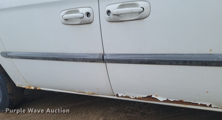 image for item KT9633 2001 Dodge Grand Caravan Sport van