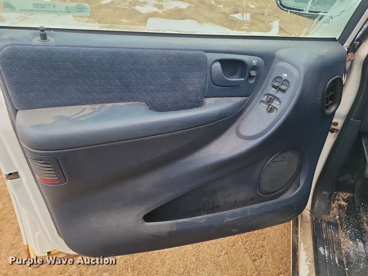 image for item KT9633 2001 Dodge Grand Caravan Sport van