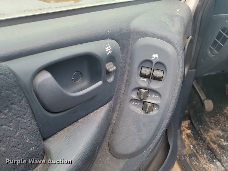 image for item KT9633 2001 Dodge Grand Caravan Sport van