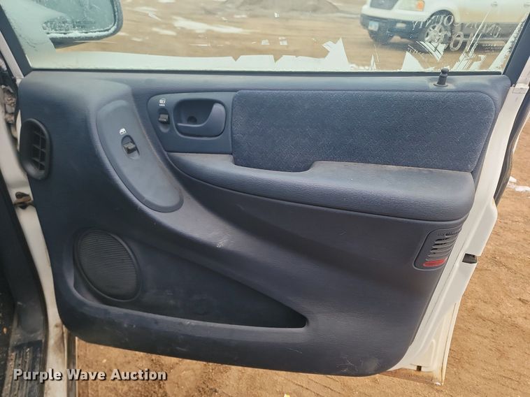 image for item KT9633 2001 Dodge Grand Caravan Sport van